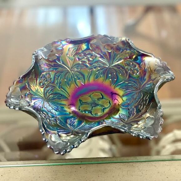 Fenton Art Glass Iridescent Amethyst Purple Ruffled Edge, Glass Dish  Glass Art - Picture 1 of 12
